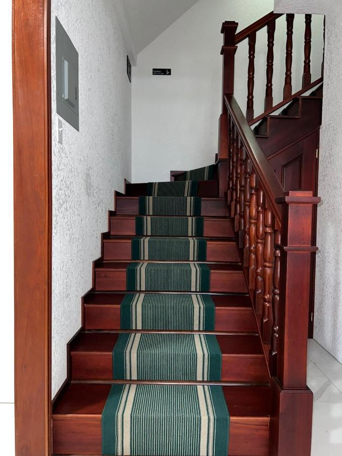 One South Place Hotel ベリーズシティ エクステリア 写真