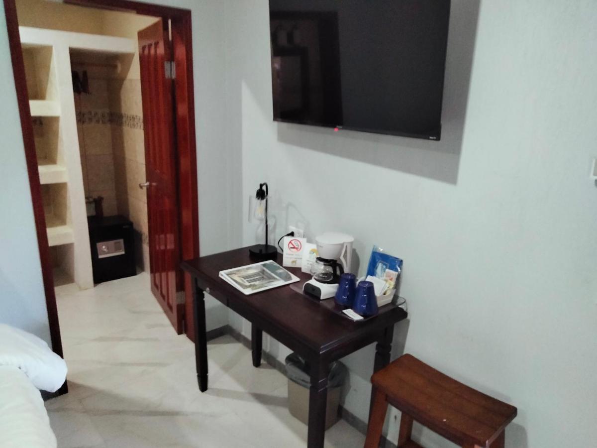 One South Place Hotel ベリーズシティ エクステリア 写真